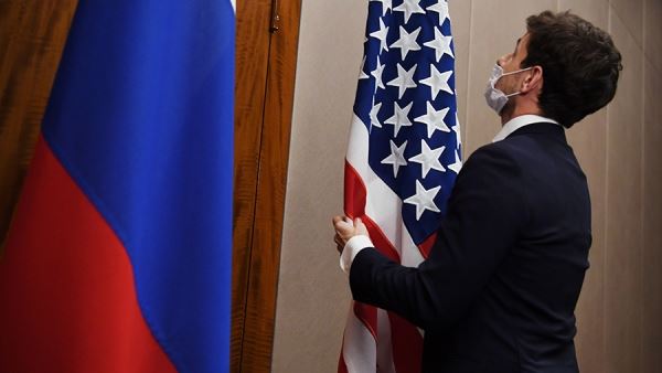 В Кремле оценили заявления США о готовности смягчить санкции против РФ<br />
