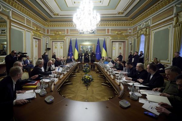 «Форма моральной поддержки»: как прошёл саммит ЕС — Украина в Киеве